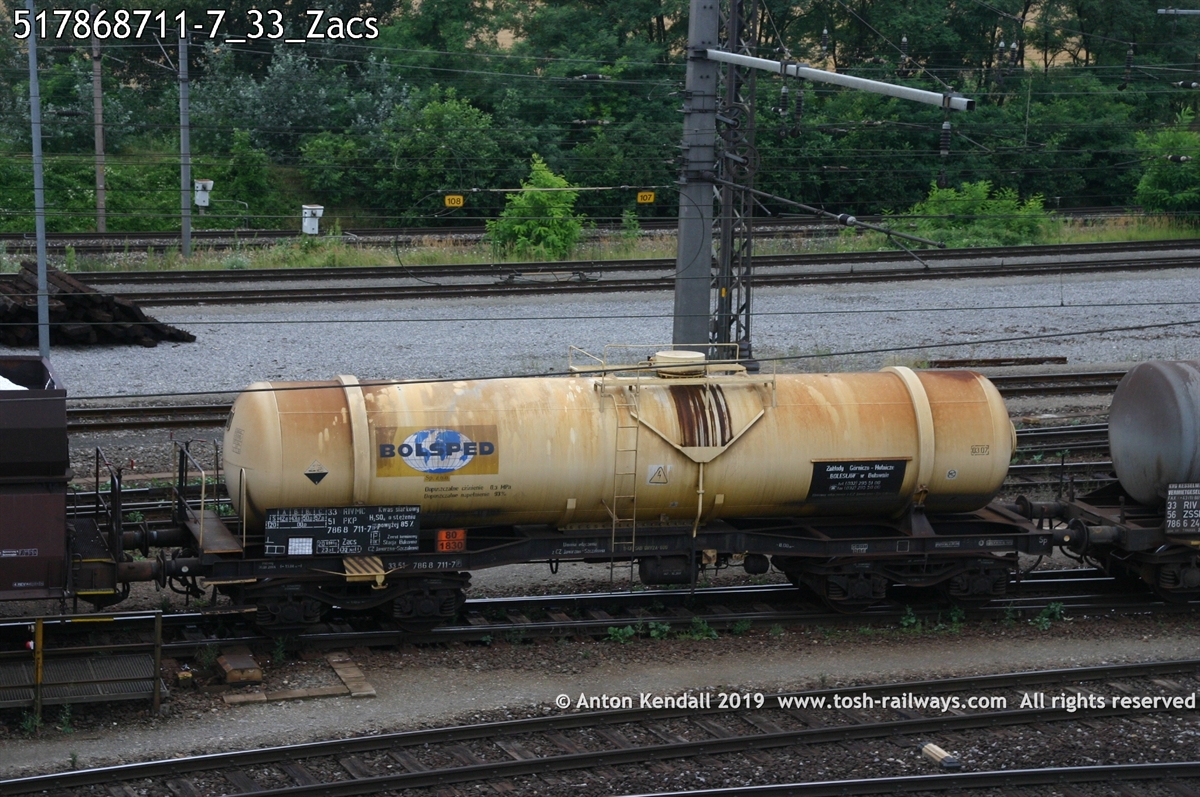 517868711-7_33_Zacs.jpg
